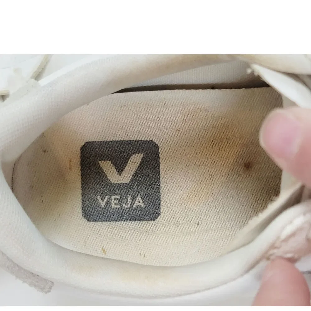 VEJAS CAMPO LEATHER SNEAKERS IN WHITE/GRAY, SZ 5